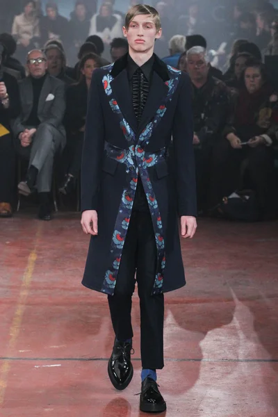 Look 26